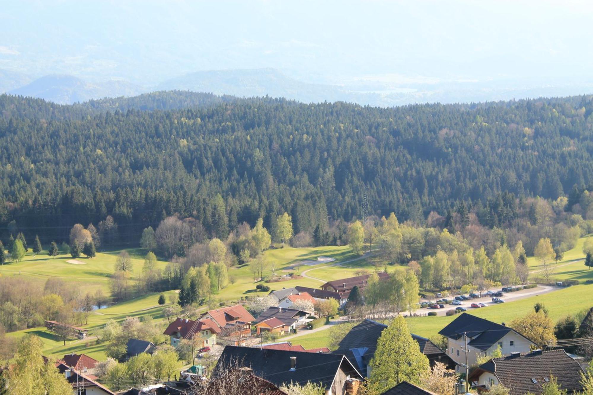 Gaestehaus Groeblacher Kostenberg Luaran gambar